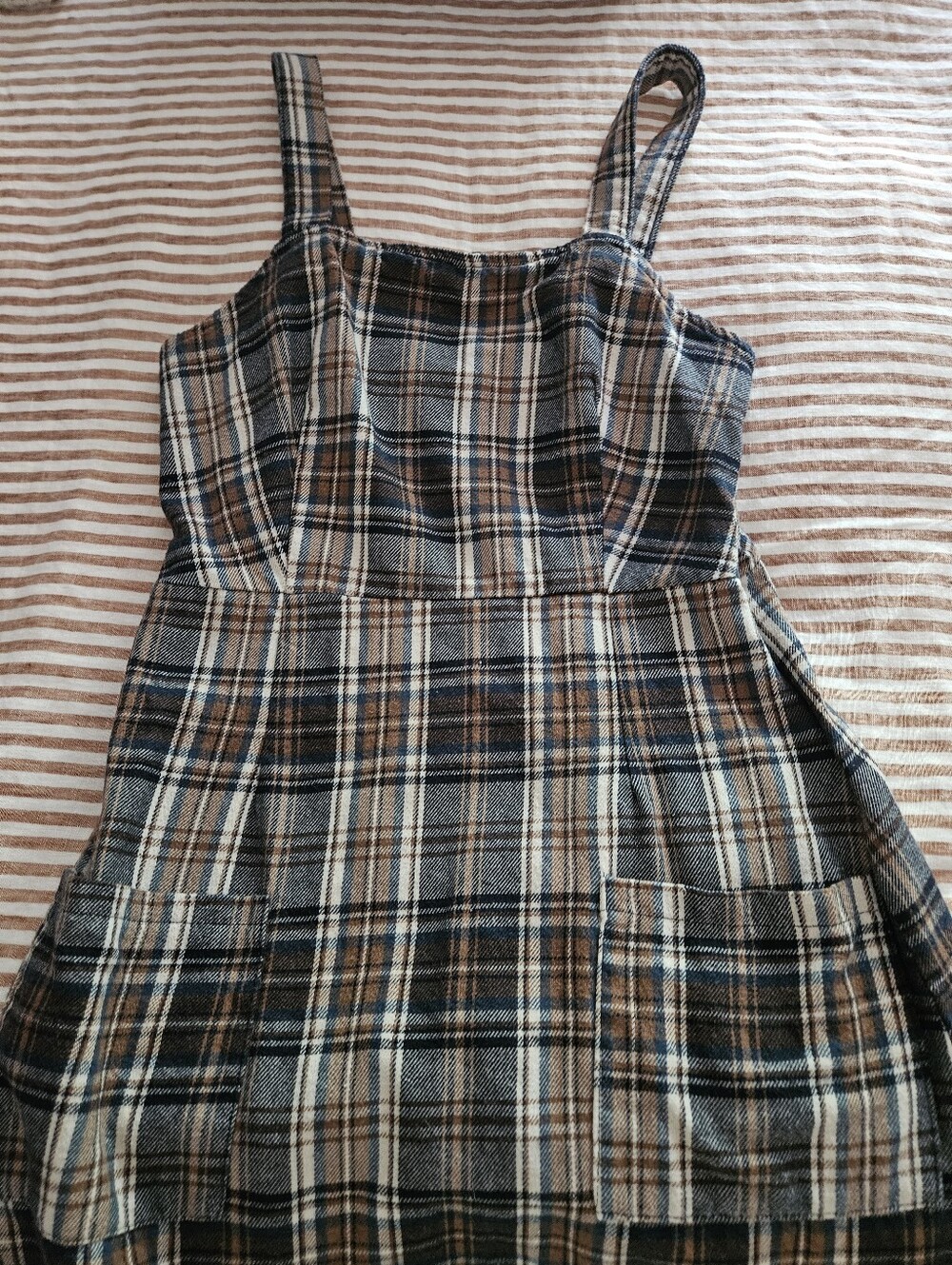 American Eagle Outfitters Plaid Shirt in Navy, Brown & Cream